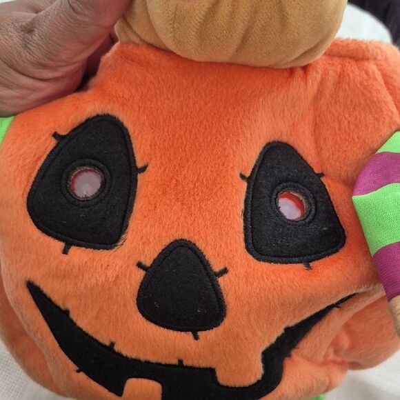 Disney Winnie The Pooh Halloween Candy Pumpkin Basket with Bear - Orange - Picture 10 of 16